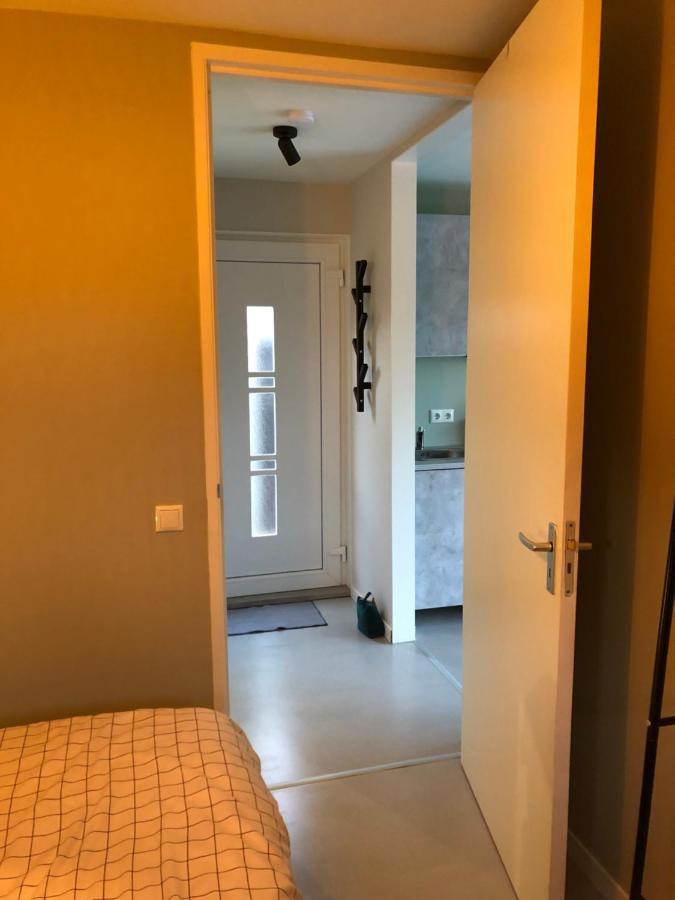 B&B Snurk Stiens, Fijn Verblijf Aan Open Vaarwater エクステリア 写真